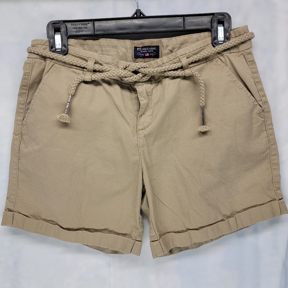 USPA US Polo Assn. Womens Size 5/6 Khaki Beige Shorts 5" Inseam Stretch Cotton